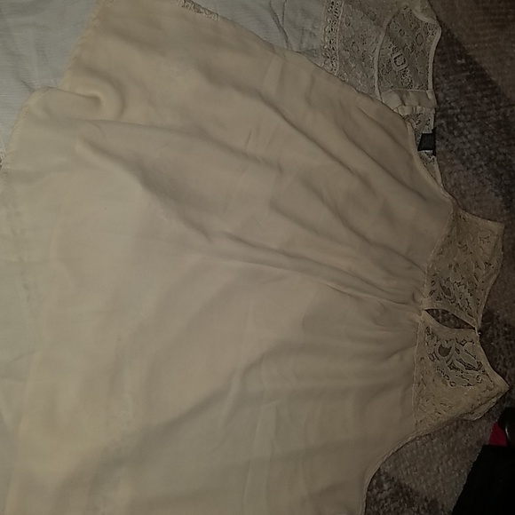 Crochet and lace tops - Picture 3 of 6